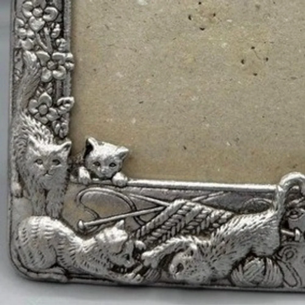 Vintage Pewter Cat Picture Frame Kittens Playing Yarn Silver Tone 4x6